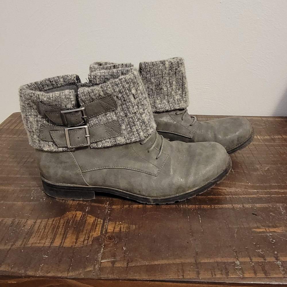 Gray Women's Ankle Boots with Knit Cuff